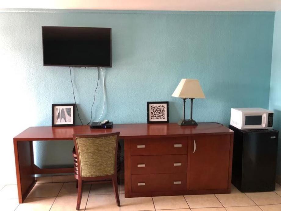 Economy Suites Winter Haven Ngoại thất bức ảnh